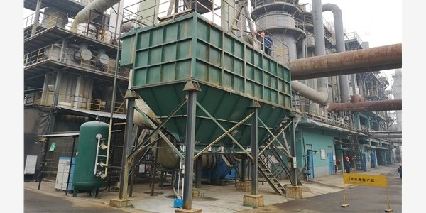 含油粉塵該如何處理（lǐ）？<i style='color:red'>塑燒板除塵器</i>出馬，快速解決