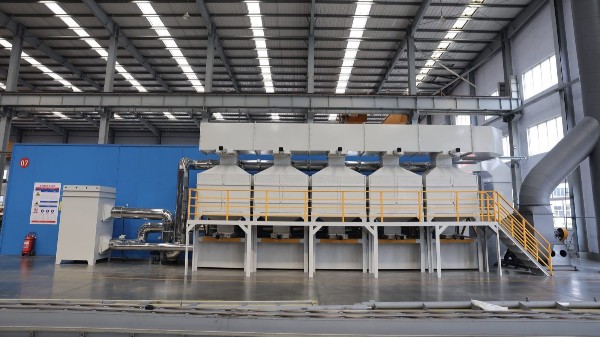 治理大氣汙染應該從（cóng）安裝1台催化燃燒設備開始！91香蕉视频環境從不說謊！