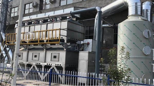 揭秘！<i style='color:red'>塑料廠廢氣</i>難處理？使（shǐ）用催化燃燒設備讓您贏（yíng）在起跑線！