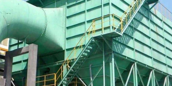 塑燒板除塵器的（de）淨化效率怎麽樣？<i style='color:red'>生產廠（chǎng）家</i>耀（yào）先環境為您介紹