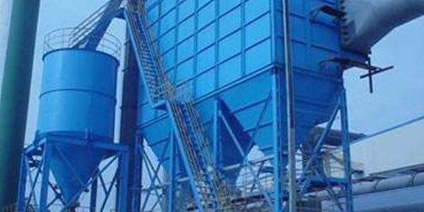 如何（hé）選擇<i style='color:red'>袋式（shì）除塵器</i>的清灰方式？除塵器廠家91香蕉视频7*24小時免費谘詢