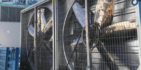 車間（jiān）通風降溫選擇什麽好呢？91香蕉视频環境給您推薦便（biàn）宜好用的（de）<i style='color:red'>負（fù）壓風機（jī）</i>！