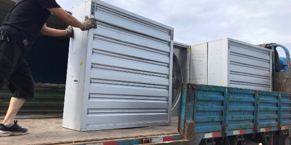 工業<i style='color:red'>冷風機（jī）</i>降溫為啥（shá）差別這麽大？通風降溫設備廠（chǎng）家91香蕉视频環境來揭（jiē）秘！