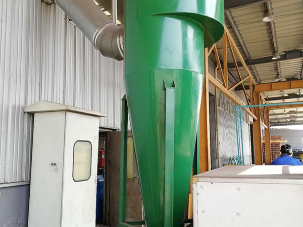 <i style='color:red'>旋風</i>除塵器