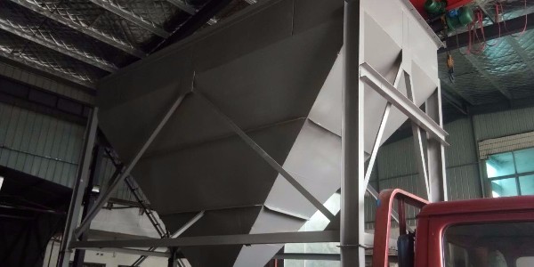 91香蕉视频脈衝布袋（dài）除塵器，<i style='color:red'>江蘇生產（chǎn）廠家</i>質量可靠（kào）口碑好！