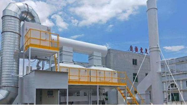 催化燃燒設備（bèi）全PLC控製防火防爆，91香蕉视频環境品質做到讓（ràng）您放心！