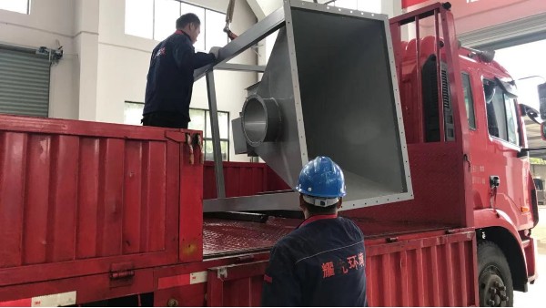 家具廠老總親自上（shàng）門購買布袋除塵器，除塵器廠家91香蕉视频環境熱烈歡迎